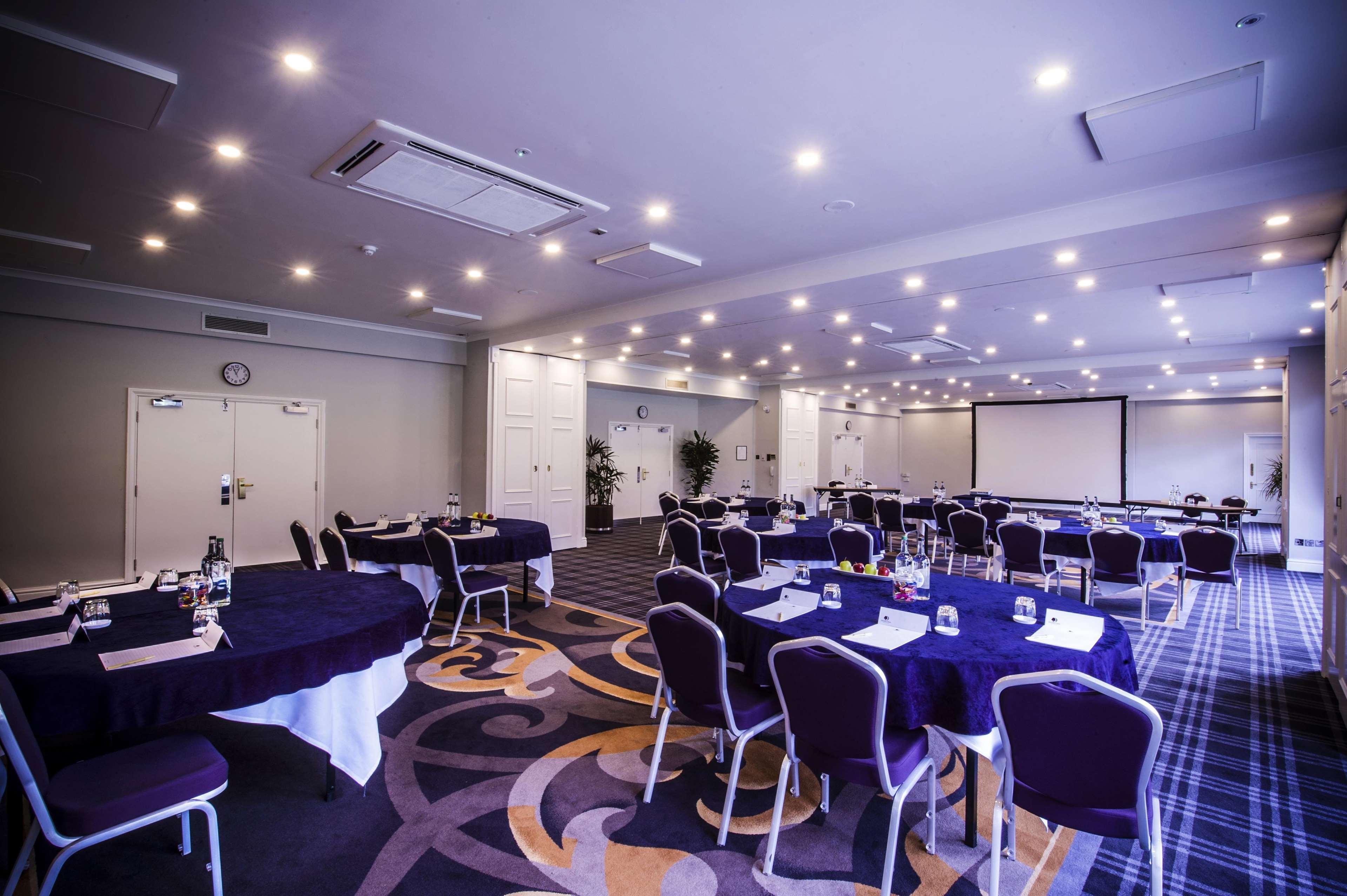 Doubletree By Hilton Cheltenham-Cotswolds Exterior foto