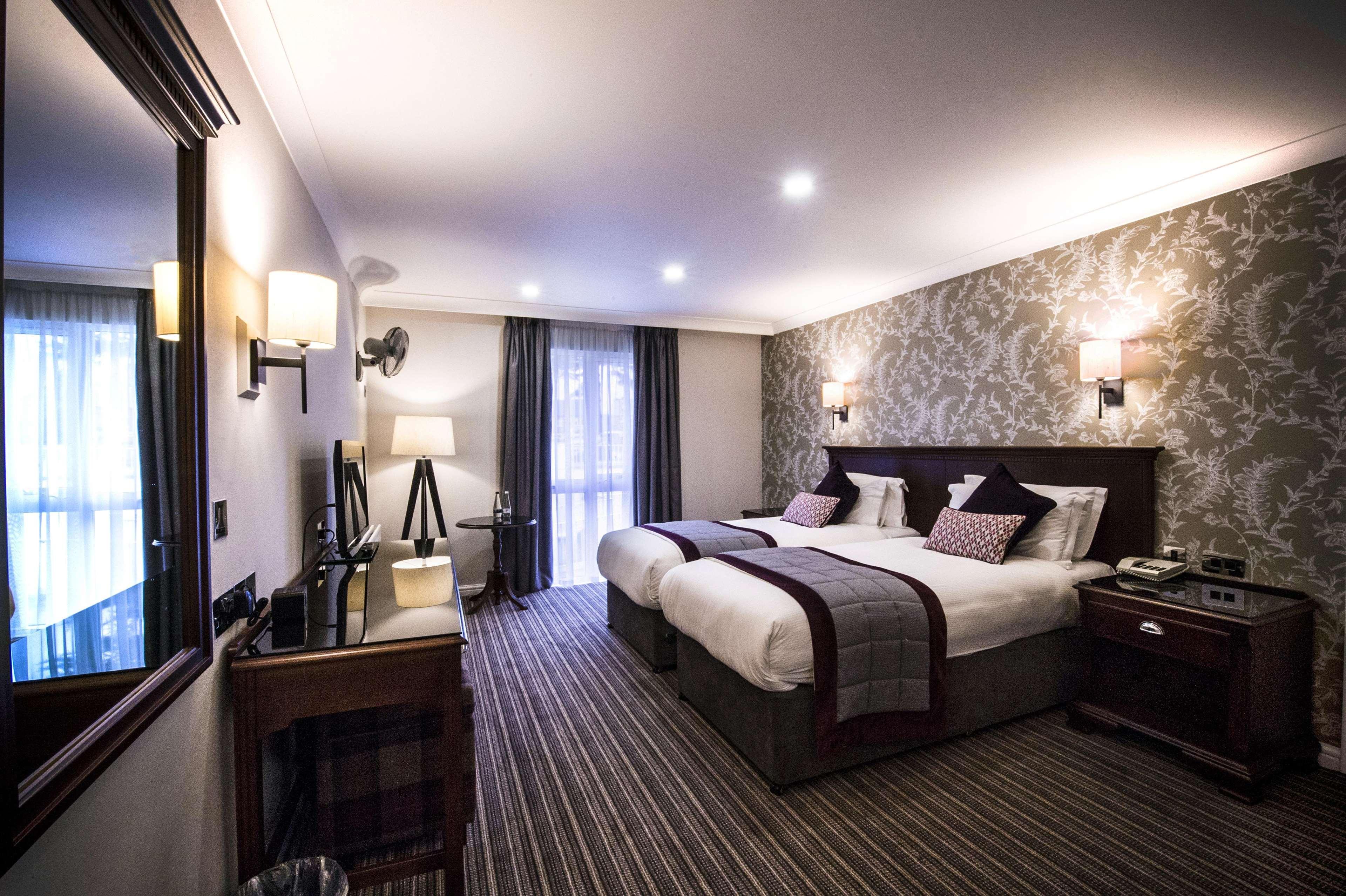 Doubletree By Hilton Cheltenham-Cotswolds Exterior foto