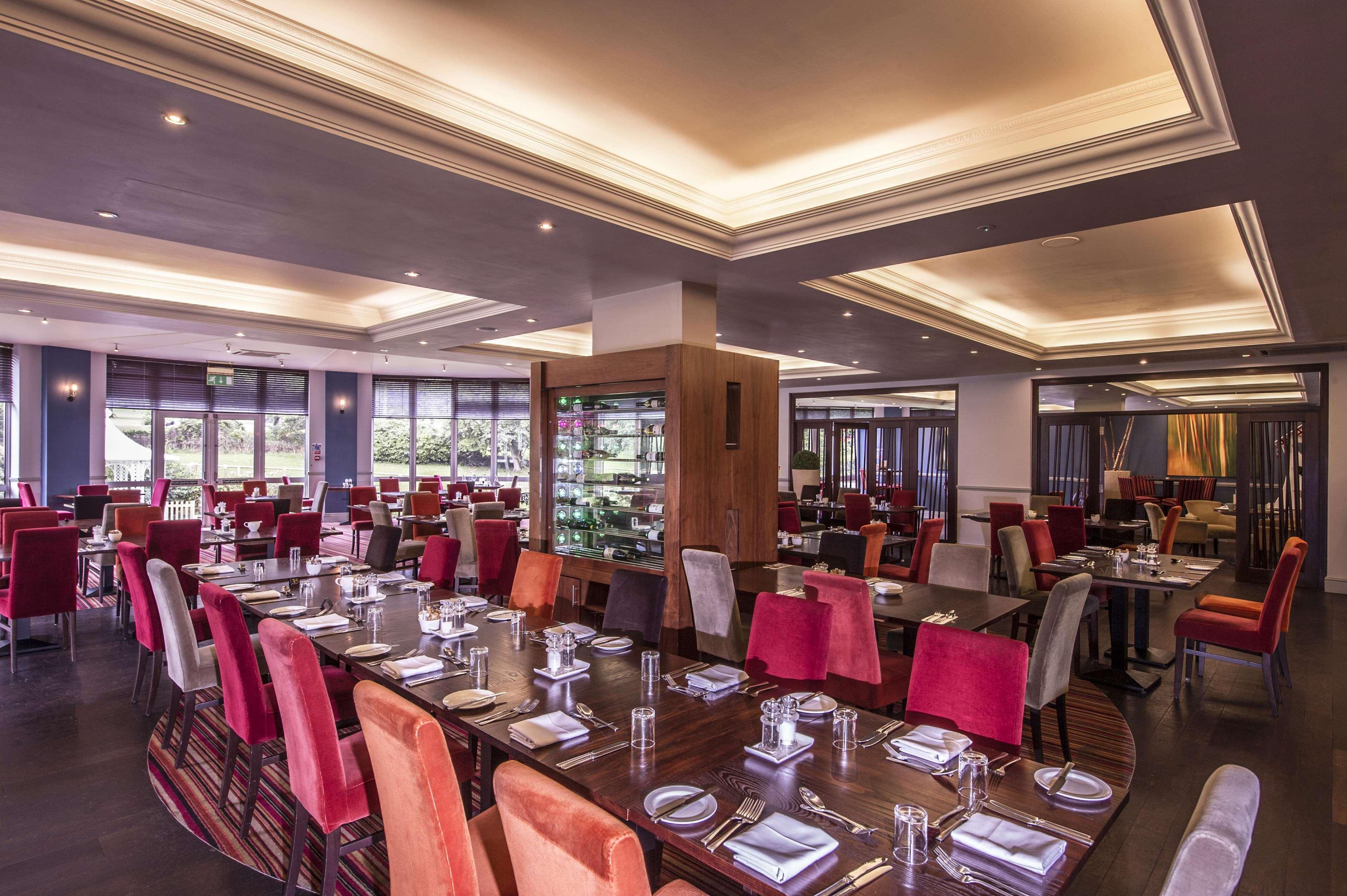 Doubletree By Hilton Cheltenham-Cotswolds Exterior foto