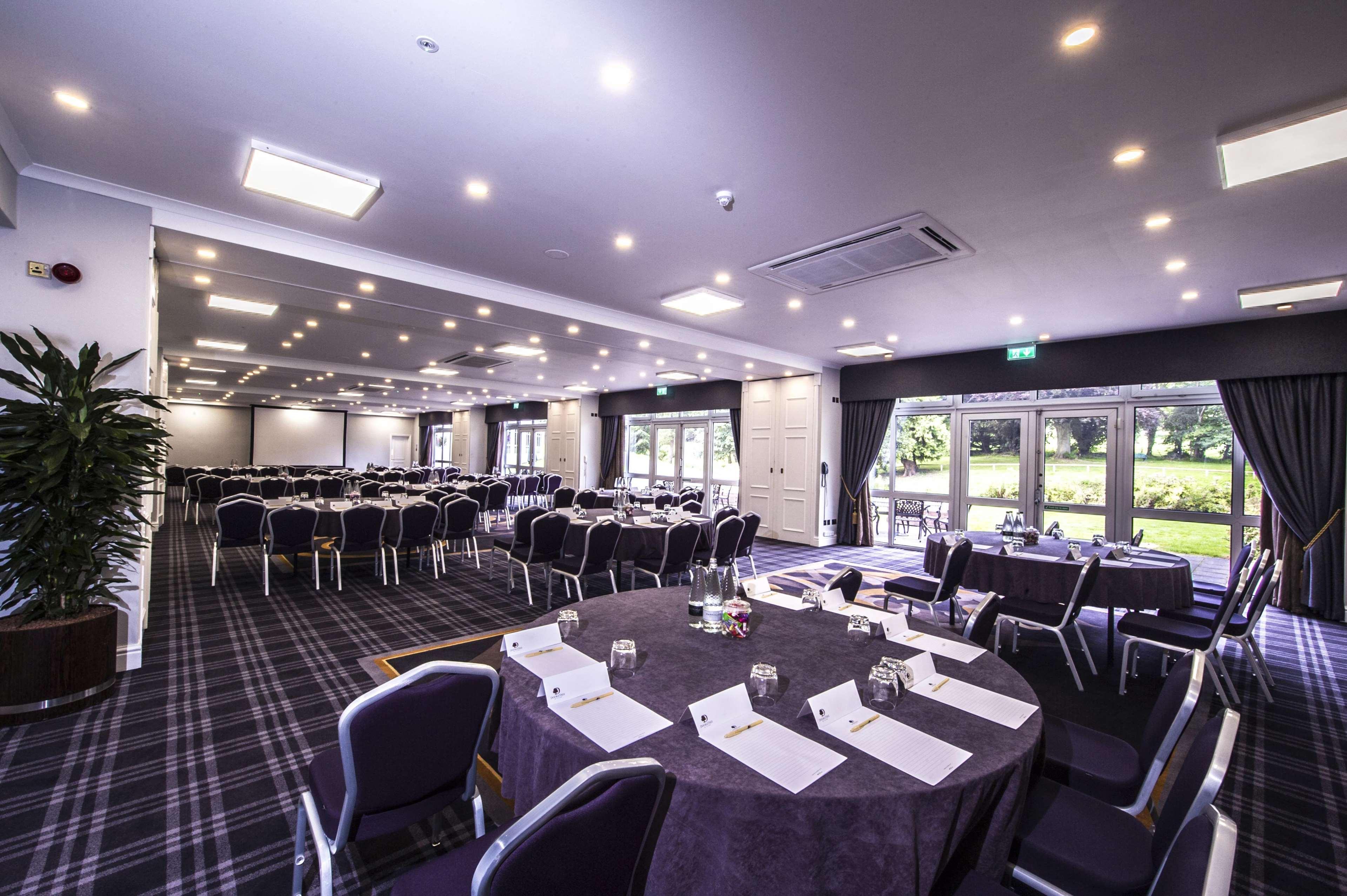 Doubletree By Hilton Cheltenham-Cotswolds Exterior foto