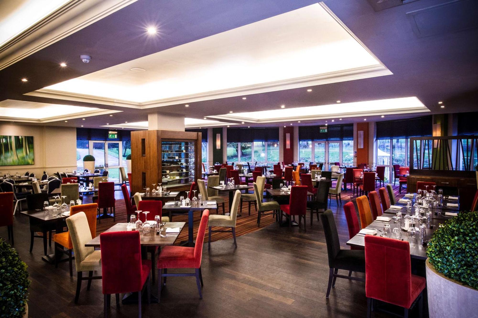 Doubletree By Hilton Cheltenham-Cotswolds Exterior foto