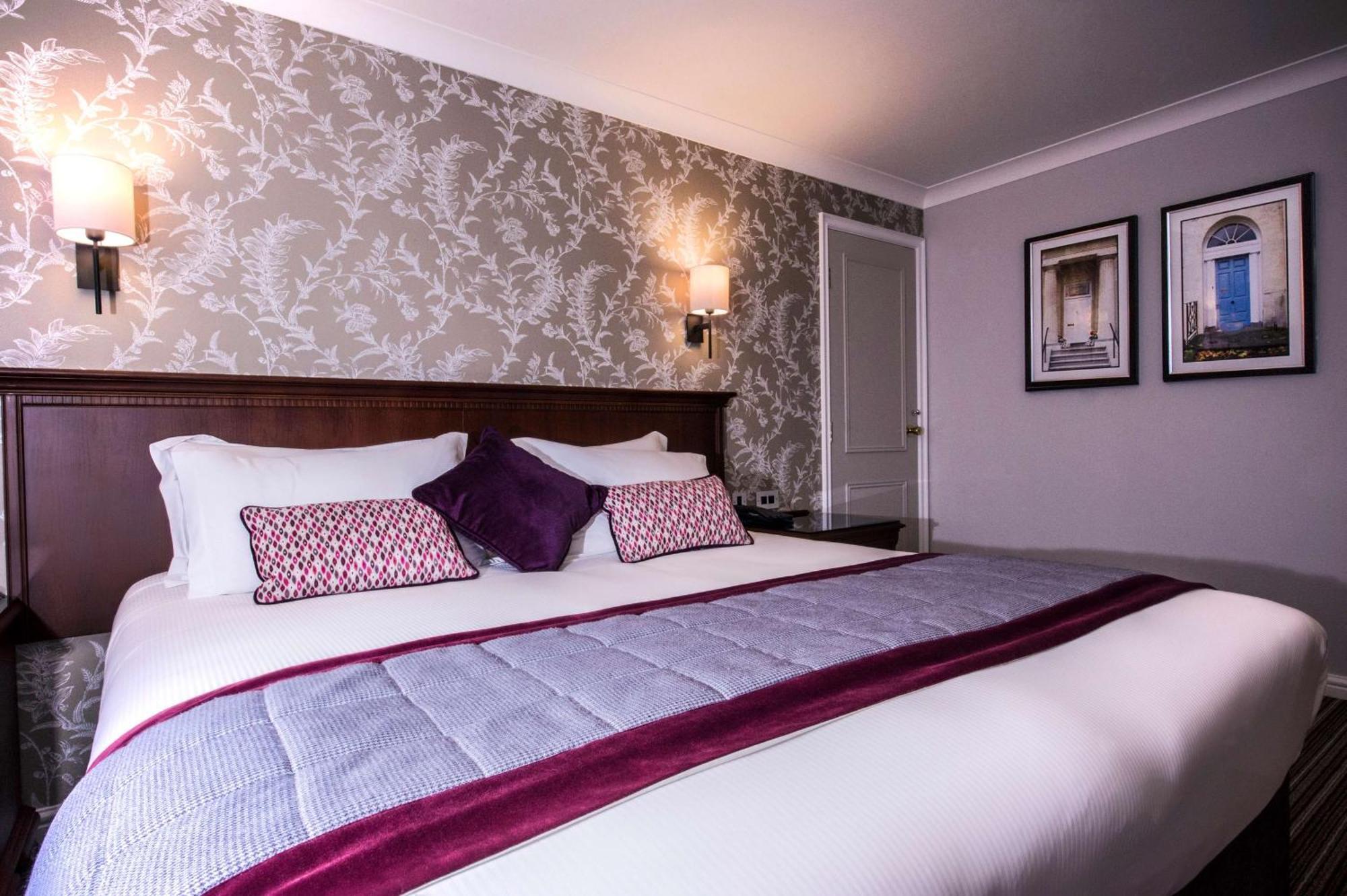 Doubletree By Hilton Cheltenham-Cotswolds Exterior foto
